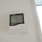 【取付超簡単！】家の中で室外温度が簡単に判る温湿度計